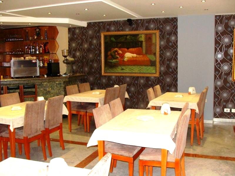 Camelot Hotel Jounieh Esterno foto