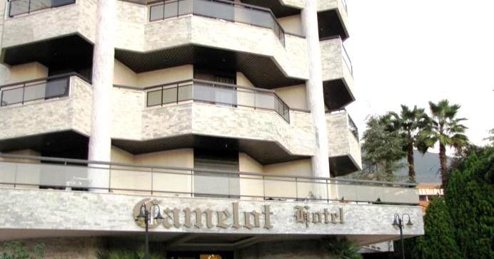 Camelot Hotel Jounieh Esterno foto
