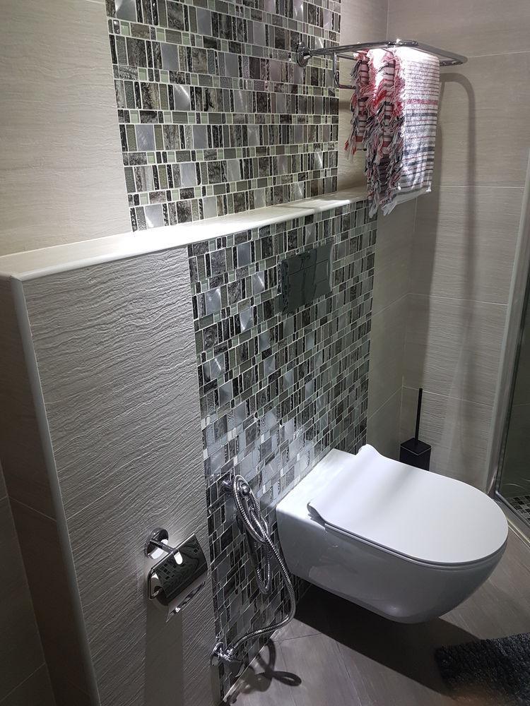 Camelot Hotel Jounieh Esterno foto