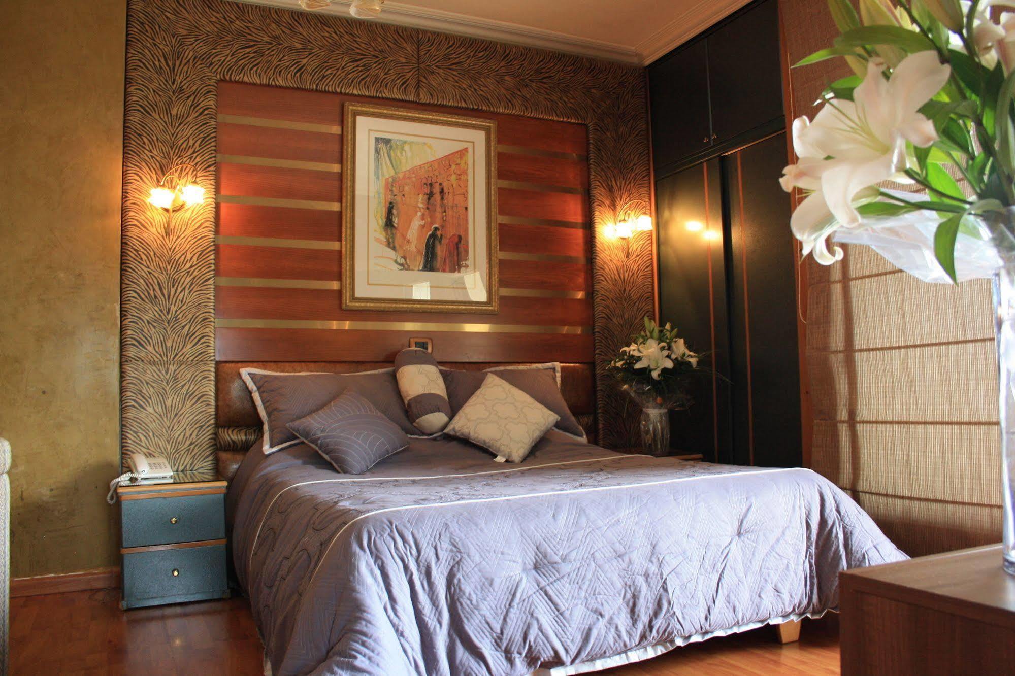 Camelot Hotel Jounieh Esterno foto